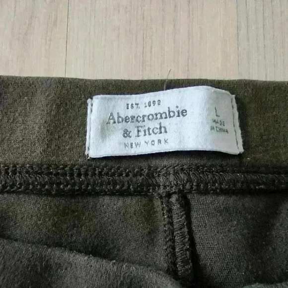 Abercrombie and Fitch hunter green leggings with zipper and faux leather Large - Picture 7 of 8